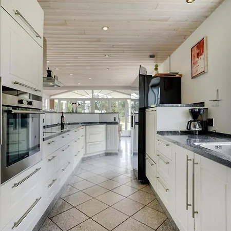 Nana - 4km From The Sea By Interhome