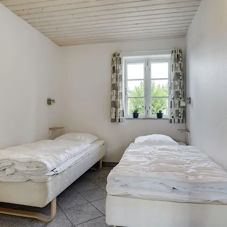 Ferienhaus Nana - 4km From The Sea By Interhome